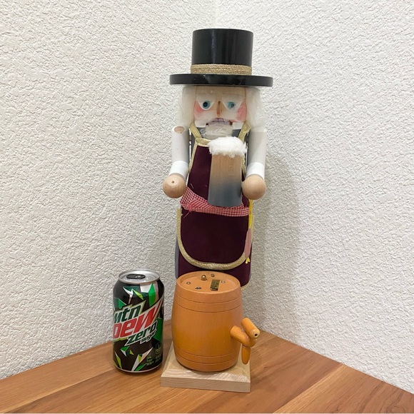 STEINBACH Volkskunst Germany  Brewmaster 17” Nutcracker Music Box MISSING CRATE - Picture 2 of 16